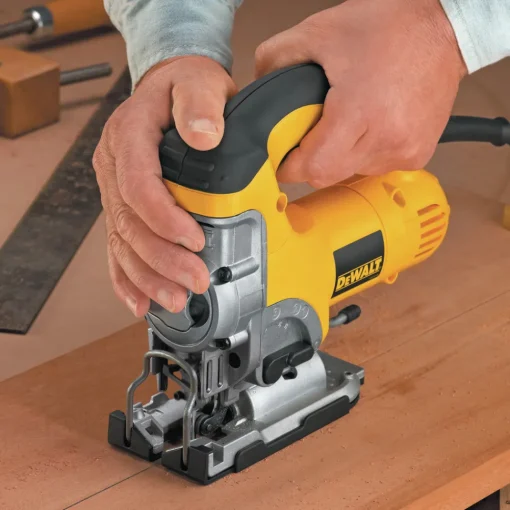 Discount 1 in. Variable Speed Top-Handle Jigsaw Kit - DW331K Scroll Saws