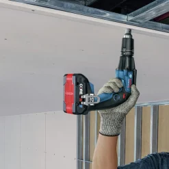 New Factory Reconditioned 18V Brushless Cordless Screwgun and Cut-Out Tool Combo Kit with (2) CORE18V 4 Ah Advanced Power Batteries Combo Kits