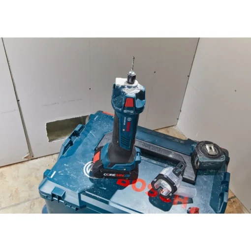 New Factory Reconditioned 18V Brushless Cordless Screwgun and Cut-Out Tool Combo Kit with (2) CORE18V 4 Ah Advanced Power Batteries Combo Kits