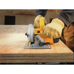Discount Factory Reconditioned 7-1/4 in. Lightweight Corded Circular Saw Kit Circular Saws|Scroll Saws