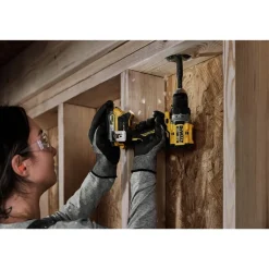 Discount Factory Reconditioned 20V MAX XR Brushless Lithium-Ion 1/2 in. Cordless Drill Driver Kit with 2 Batteries (1.7 Ah/2 Ah) Drill Drivers