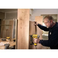 Hot Factory Reconditioned 18-Gauge 1/4 in. Crown 1-1/2 in. Finish Stapler Pneumatic Nailers And Staplers