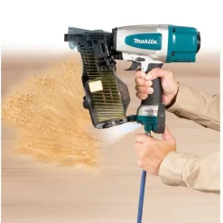 Hot Factory Reconditioned 2-1/2 in. 15 Degree Siding Coil Nailer Pneumatic Nailers And Staplers