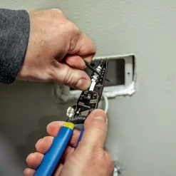 New 7.4 in. Solid and Stranded Copper Wire Stripper and Cutter - Blue/Yellow Cutting Tools