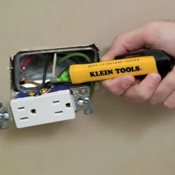 Outlet Digital Multimeter, Noncontact Voltage Tester and Electrical Outlet Test Kit Electrical Testers