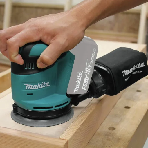 18V LXT Lithium-Ion 5 in. Cordless Random Orbit Sander and 2 Batteries with Rapid Optimum Charger Bundle (4 Ah) Sanders & Polishers
