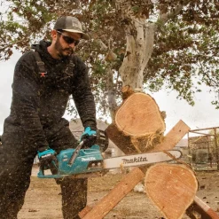 40V max XGT Brushless Lithium-Ion 18 in. Cordless Chain Saw Kit (5.0Ah) Chainsaws