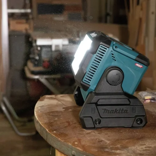 40V Max XGT Lithium-Ion Cordless Work Light (Tool Only) Work Lights